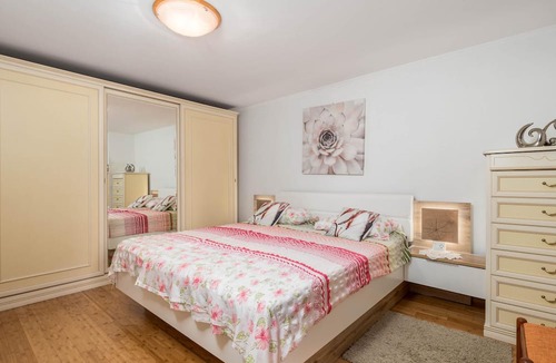 Donji Kraj Apartment | 2 bedroom accommodation in Moscenicka Draga