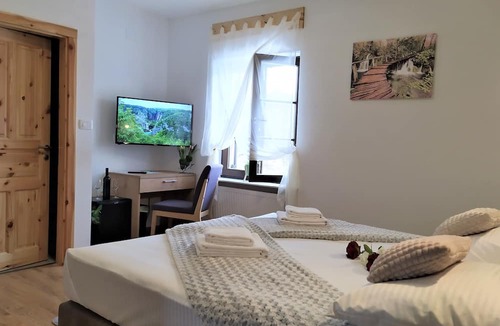Prijeboj Bed & Breakfast | Plitvice Streaming