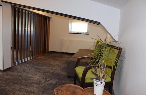 Sacele Hotel | Vila Trapez