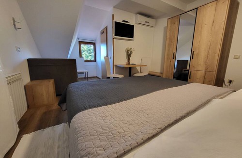 Grabovac Bed & Breakfast | House Tina - Bed and Breakfast