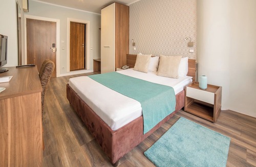 Banovo brdo Hotel | Balkan Hotel Garni