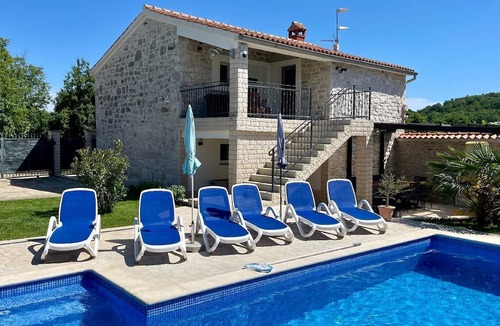 Valkarin House | Holiday House in Valkarin with Private Pool