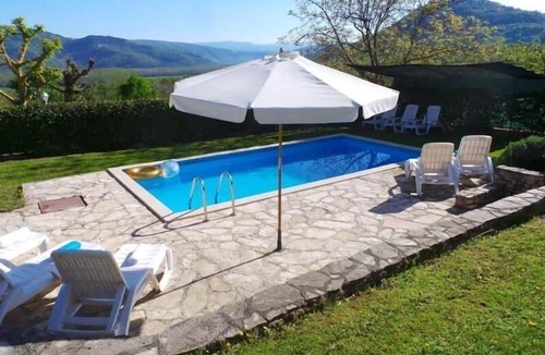 Brkac House | holiday home "Valentino" with view on the water