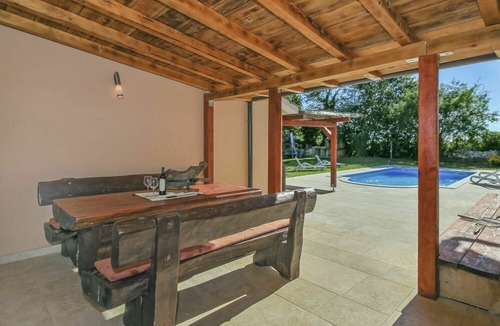 Heki House | Wonderful private villa with WIFI, A/C, hot tub, private pool, TV, terrace, pets allowed and par...