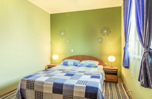 Plomin Apartment | Lovely apartment for 4 people with WIFI, A/C, TV, terrace and parking