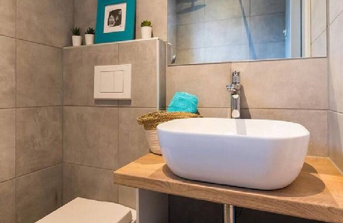 Buici House | Home Noemi, private pool, garden, free WiFi, BBQ, parking