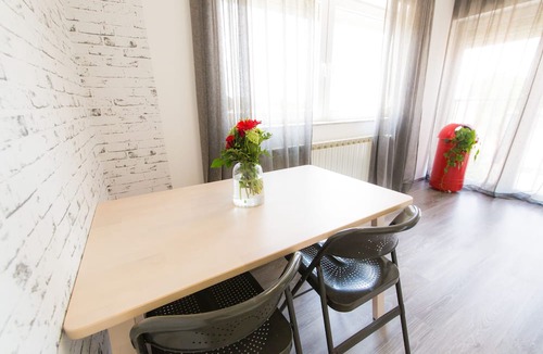 Velika Gorica Bed & Breakfast | Tara Garden