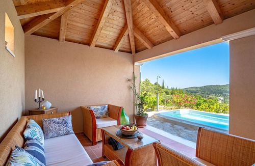 Zrnovo House | Amazing Home in Zrnovo With Outdoor Swimming Pool, Wifi and 2 Bedrooms