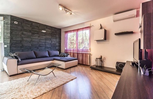 Marcana House | Villa Sole, holiday villa with own pool near Pula