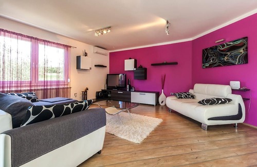 Marcana House | Villa Sole, holiday villa with own pool near Pula