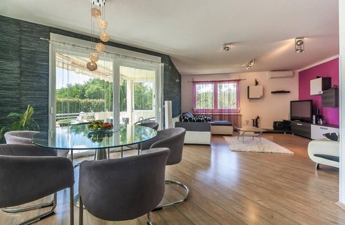 Marcana House | Villa Sole, holiday villa with own pool near Pula