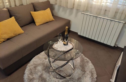 Gabonjin Apartment | Holiday Apartment in Gabonjin with Free Parking