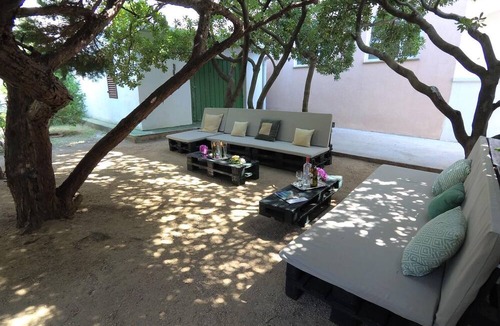 Pag Apartment | Pleasant holiday apartment with terrace in Pag