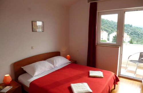 Barbat na Rabu House | Holiday Apartment in Barbat with Spacious Terrace and Beautiful View