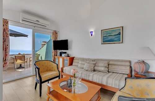Drasnice Apartment | Apartment for 2 persons + 1 child approx. 45 m² in Drašnice, Dalmatia (Split-Dalmatia County)