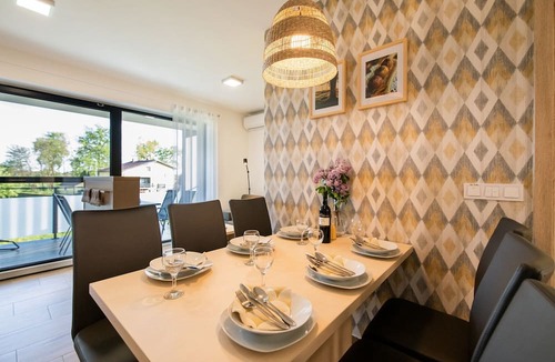 Verzej Apartment | Apartments Banonia - Morning Dawn