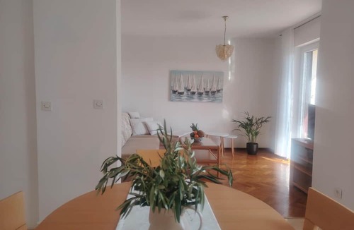 Bol Apartment | Holiday apartment with balcony and sea view