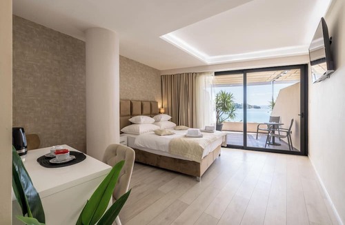 Stobrec House | Sea View Luxury Rooms Seven of Nine