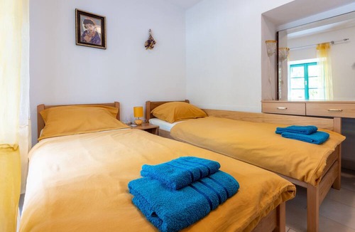 Batomalj Apartment | Apartments Mladen (63011-A3) - Baska - island Krk