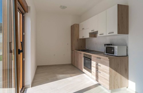 Buici House | 4 bedroom accommodation in Buici