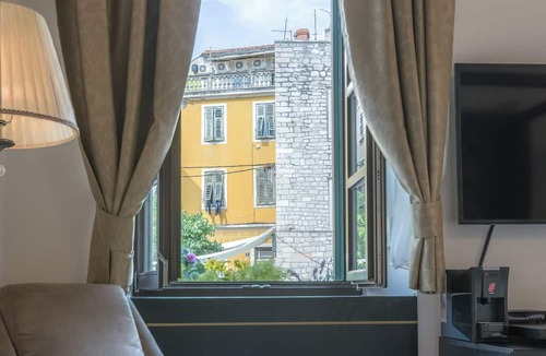 Grad Hotel | Palace Divnic by Armerun Heritage Hotel