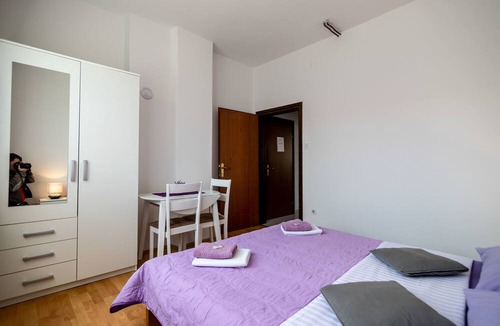 Rakovica Apartment | Room Anton