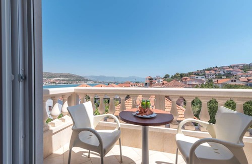 Trogir Hotel | Hotel Trogir Palace