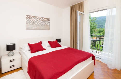 Island Hvar Bed & Breakfast | B&B Aurora