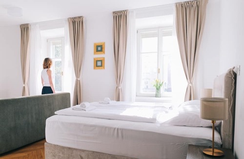 Ljubljana Old Town House | Central Riverside Apartments Meščanka