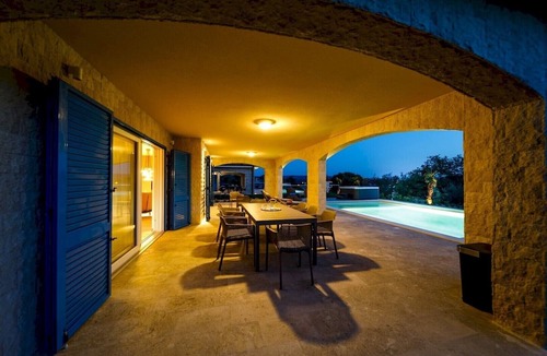 Sveti Vid-Miholjice Villa | Lovely Villa Loma 1* with a view and an outdoor pool on Krk