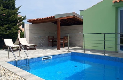 Ljubac Apartment | Apartment with Own swimming pool and a sea view