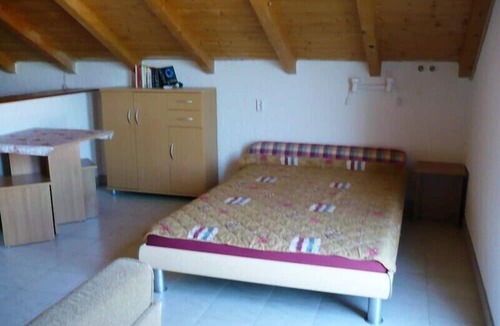 Betina Apartment | Apartments and rooms Marija, (11067), Betina, Croatia