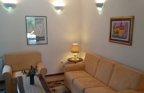 Okrug Gornji Hotel | Villa Donadini