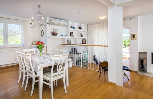 Dugopolje Villa | Stunning Villa Sofia With Heated Pool IN Split Hinterland