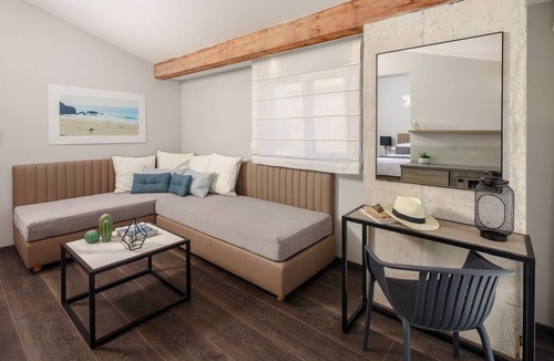 Cove Osibova (Milna) Hotel | Gava Waterman Milna Resort