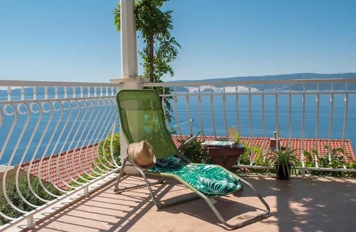 Celina House | Holiday Home Sunny