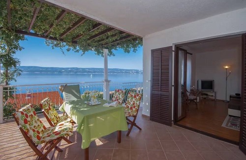 Celina House | Holiday Home Sunny