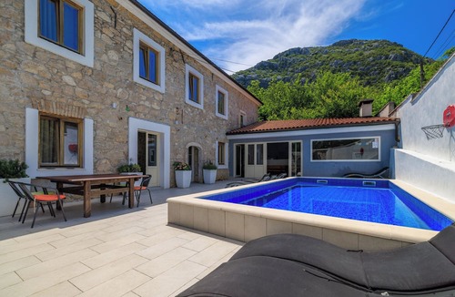 Tribalj Villa | Villa Stone Castle