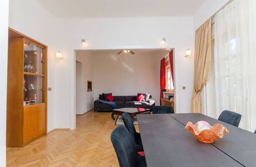 Bacvice Villa | Villa Beach Location