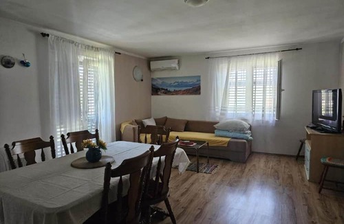 Lovinac House | Holiday Home Green Oasis Lika