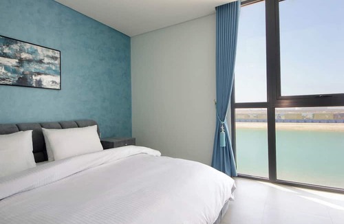 Al Hamriya House | Silk Valley-4B with Private Beach Access