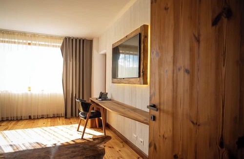 Campulung Moldovenesc Hotel | Hanul Bucovinei