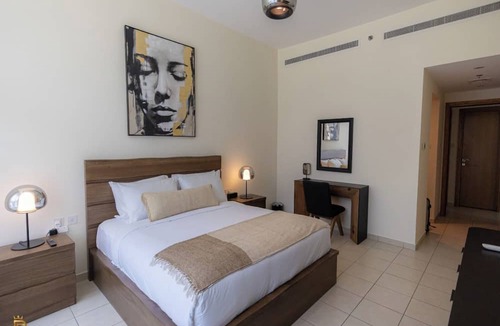 Madinat Zayed Apartment | Large Modern 1-Bedroom in Bay Square 9