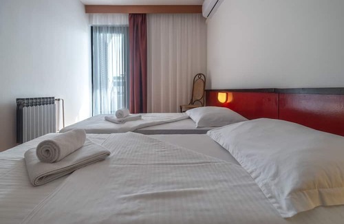 Cove Rogacic Hotel | Hotel Issa