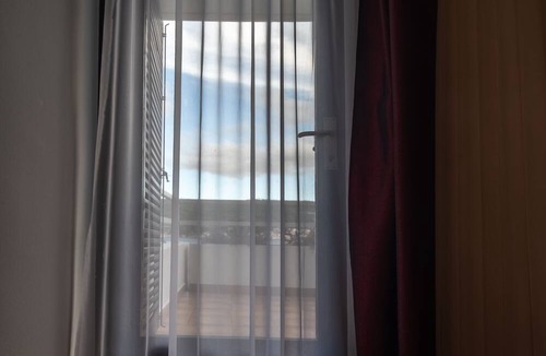Cove Rogacic Hotel | Hotel Issa