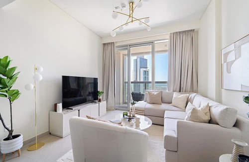 Madinat Zayed Apartment | 1BR 3802 Forte Tower 2