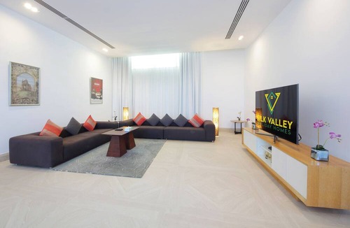 Abu Dhabi Villa | Silk Valley - Grand 6B Beachfront Villa