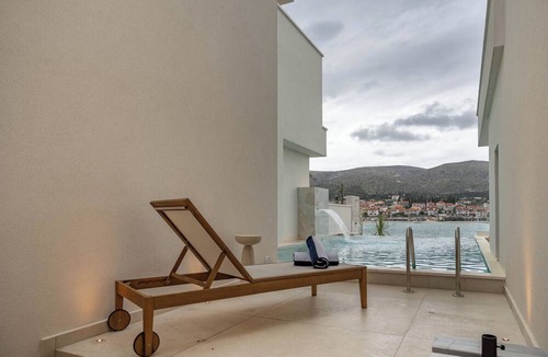 Trogir Apartment | Seaside Villa by Brown Hotels