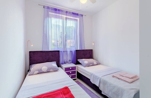 Kastel Gomilica Apartment | Apartment Karlo