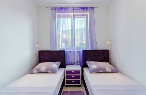 Kastel Gomilica Apartment | Apartment Karlo